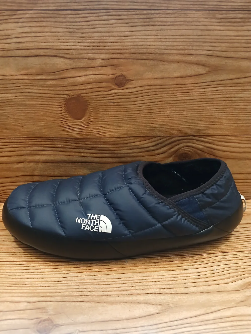 The North Face Quilted Insulated And Waterproof Men's Slip-On Loafer - Navy Blue